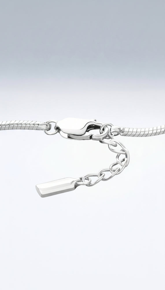 Shop Bracelets - from 27 EUR