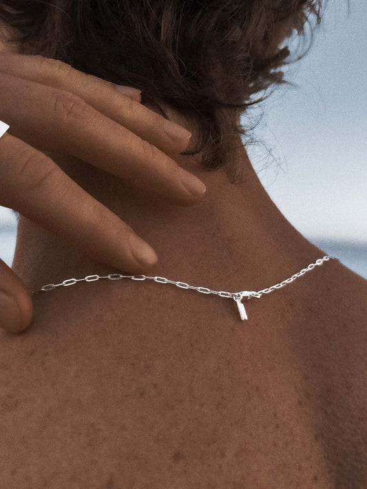 CLIP CHAIN NECKLACE IN SILVER