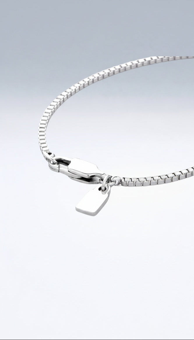 CLASSIC CHAIN NECKLACE